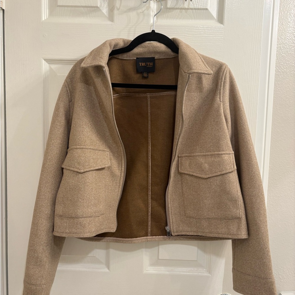 Truth Women's Utility Jacket in Tan